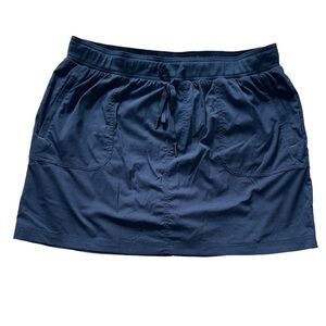 LL Bean Women's Vista Camp Skort Navy Hiking Golf